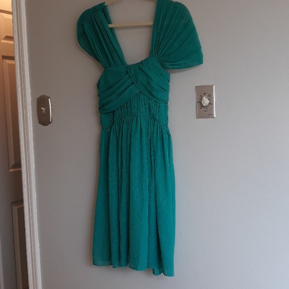 bcbgeneration green dress FREE SHIPPING, BCBGeneration Green Ruffle